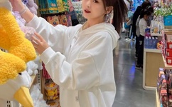 胸太大被男同桌吃好爽